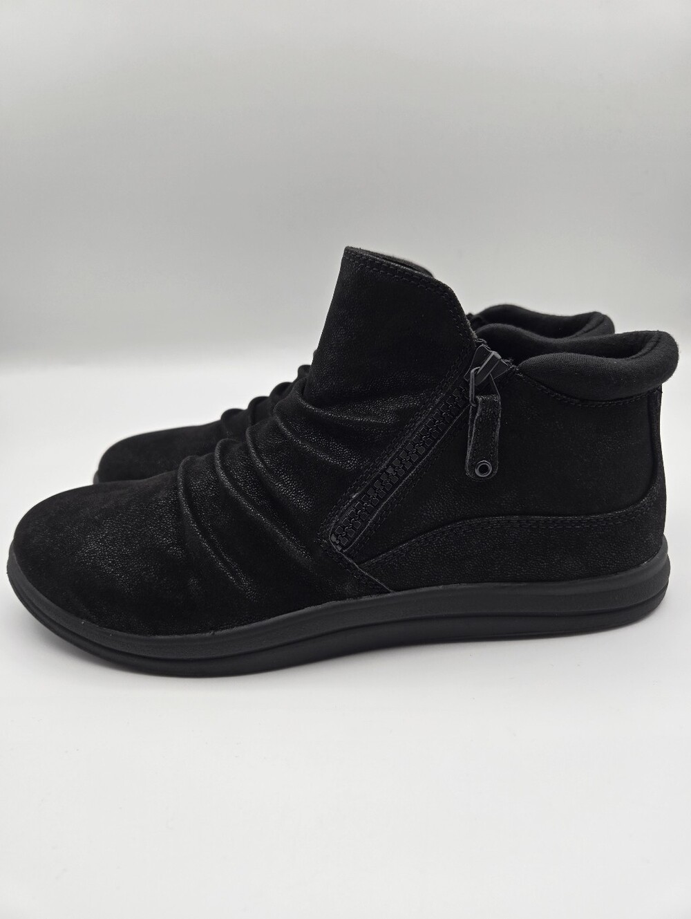 NEW Clarks Breeze Path Black Side Zip Ankle Booties Boots Shoes Womens Size 8 - Picture 2 of 14